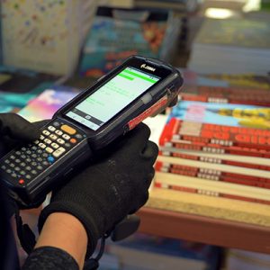 Eficienta operatiunilor din depozitul Libris.ro a crescut cu 30% cu software WMS