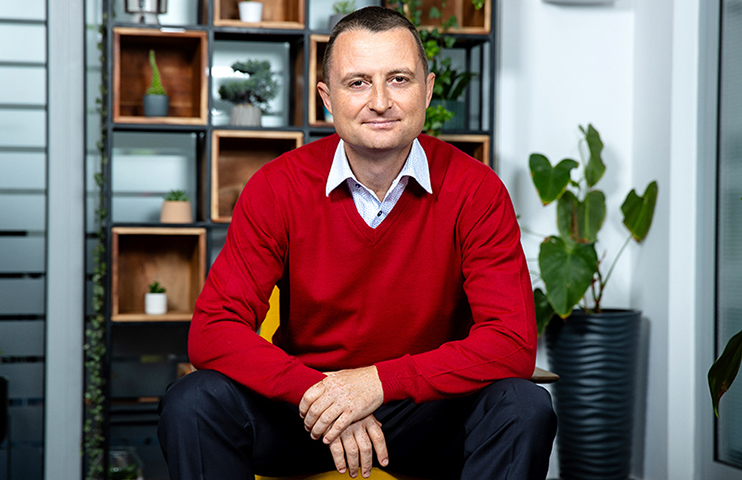 Senior-Software-sarbatoreste-20-de-ani-de-inovatie-pe-piata-de-solutii-software-din-Romania-daniel-toma-ceo