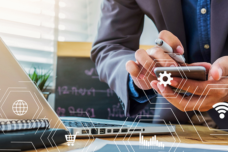 Top 5 beneficii obtinute cu un sistem ERP Ecommerce pentru comert online social media