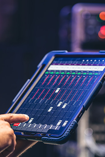 Functionalitati-beneficii-aplicatie-sistem-software-productie-management-calitate v1